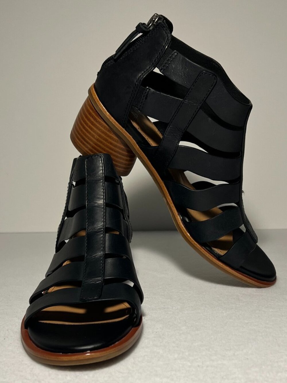 Sofft Women’s 9.5M Carmen Black/Wood Color Leather Caged Gladiator Sandals Heel